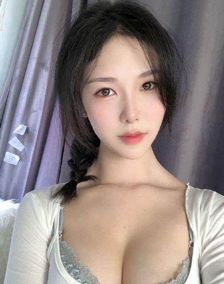 肥嫩水蜜桃69_720高清电影在线