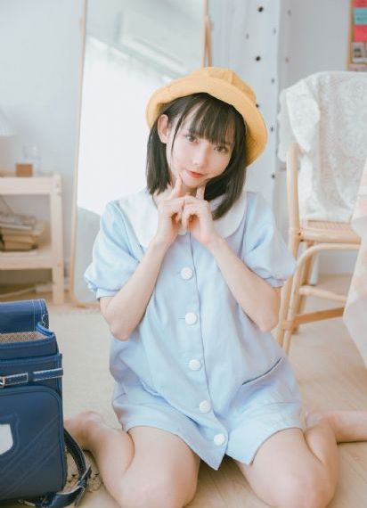 李霸妮的秘密俱乐部_720在线视频观看