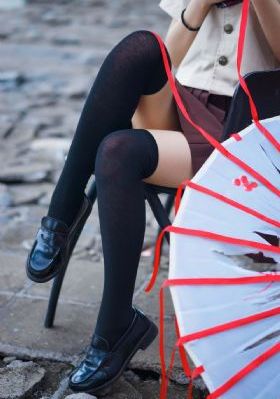琪琪电影在线看_JVID性感写真